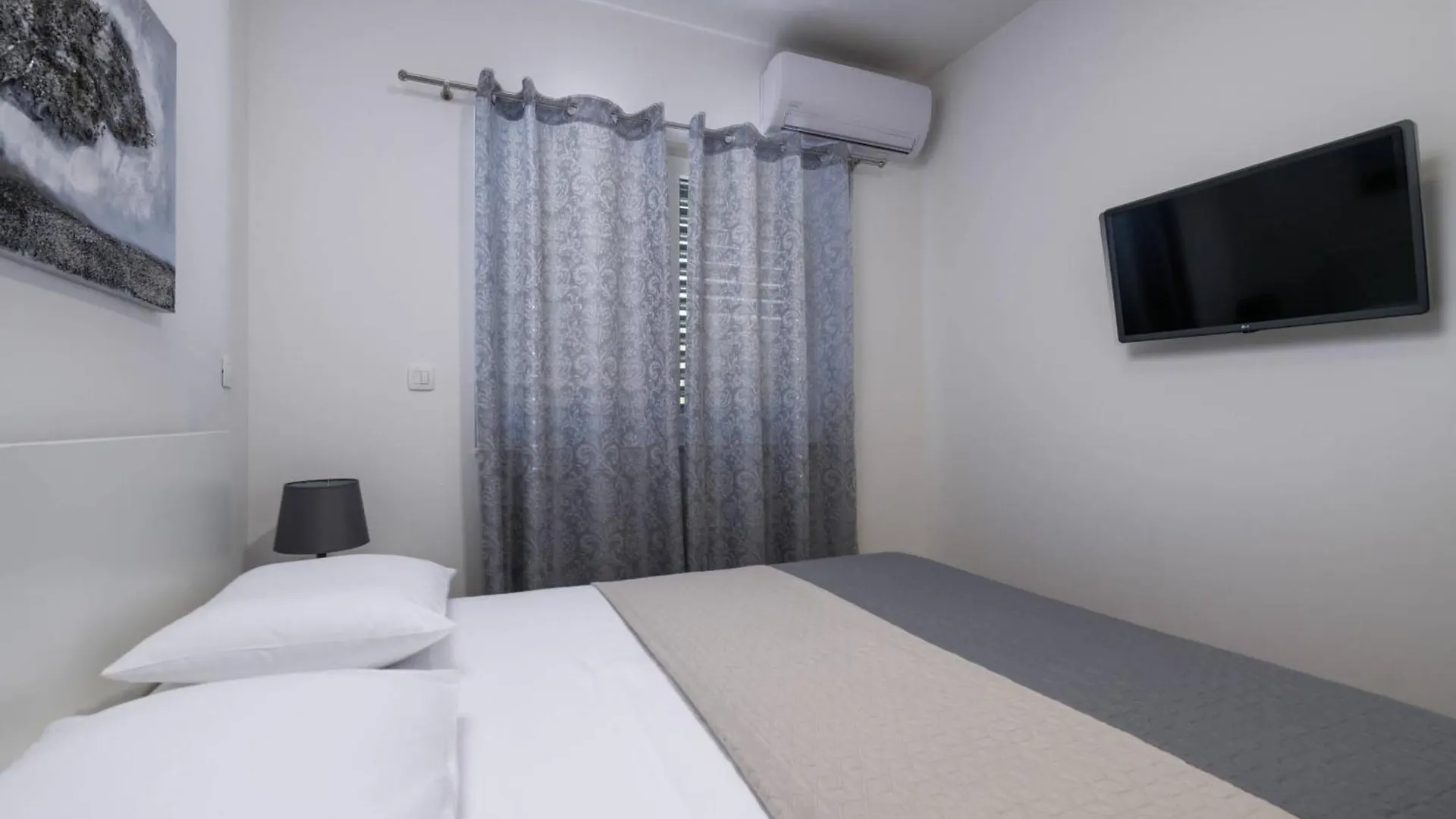 Apartment Wohnung In Kastanjer Mit Gemeinschaftlichem Parkplatz Pula